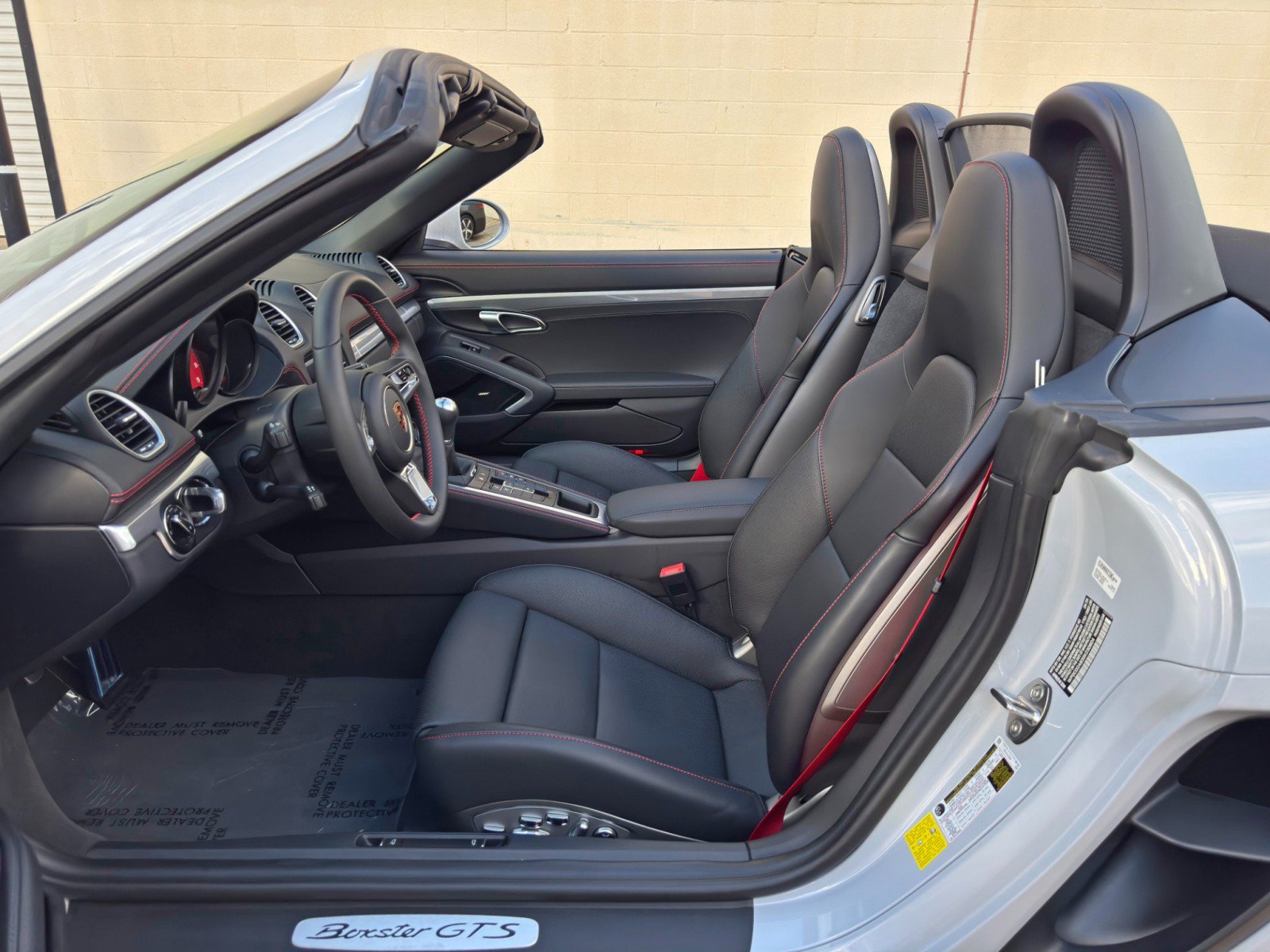 Used 2025 Porsche 718 Boxster GTS RWD image 16