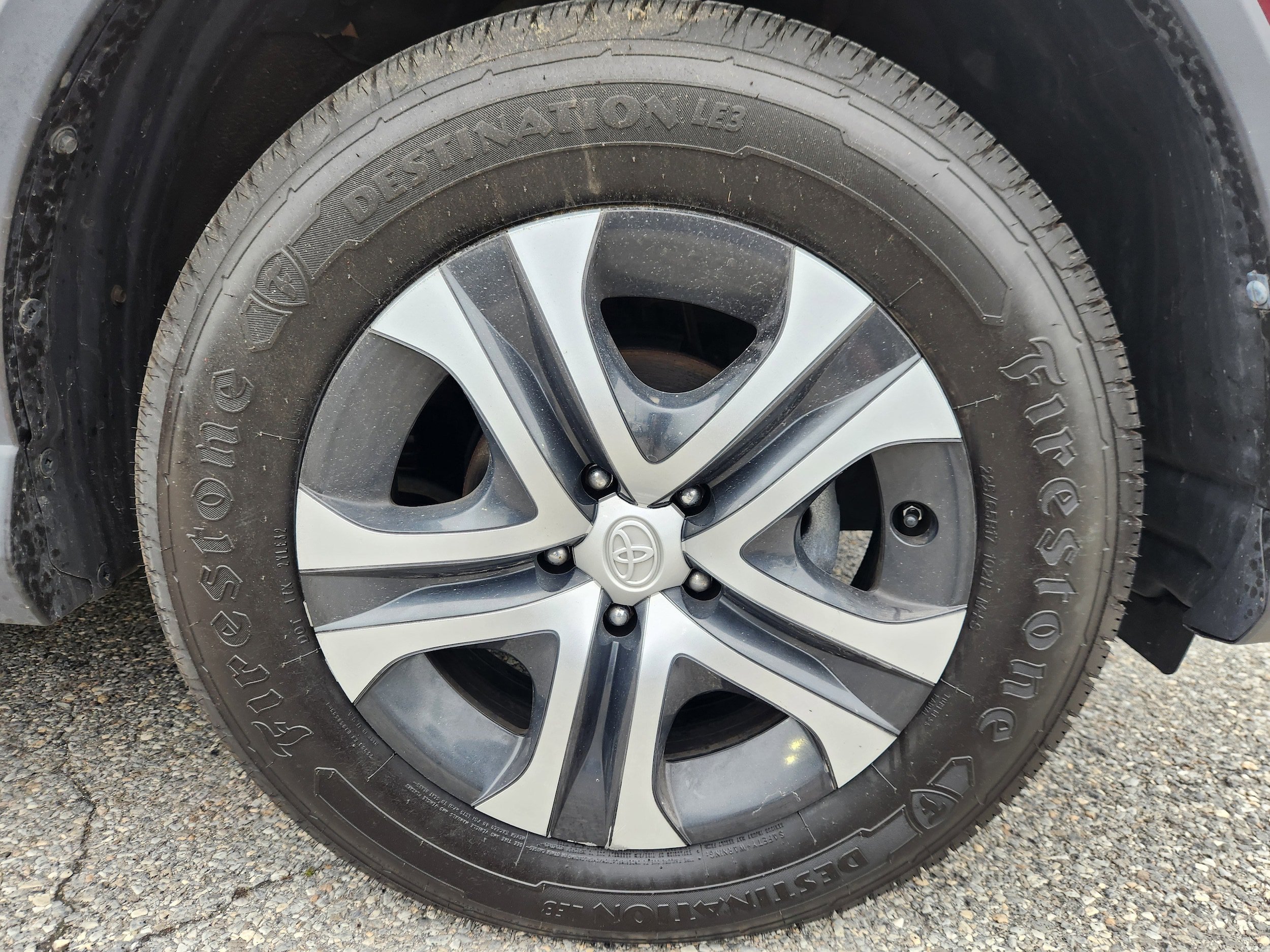 Used 2018 Toyota RAV4 LE w/ All Weather Liner Package AWD/4WD image 19