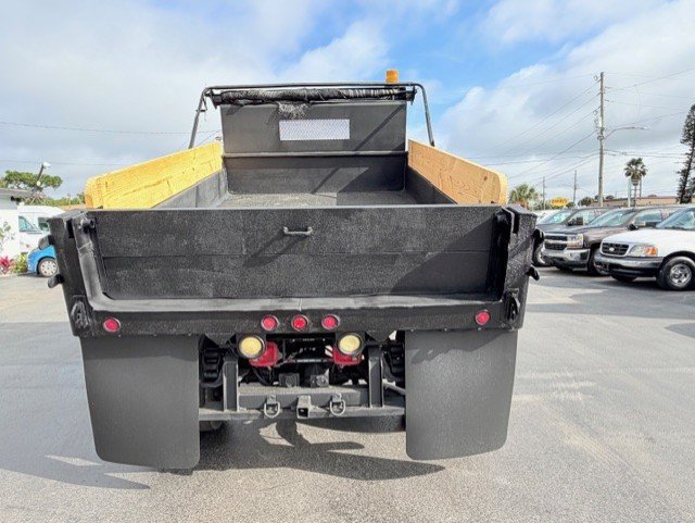 Used 2001 Ford F350 XL image 7