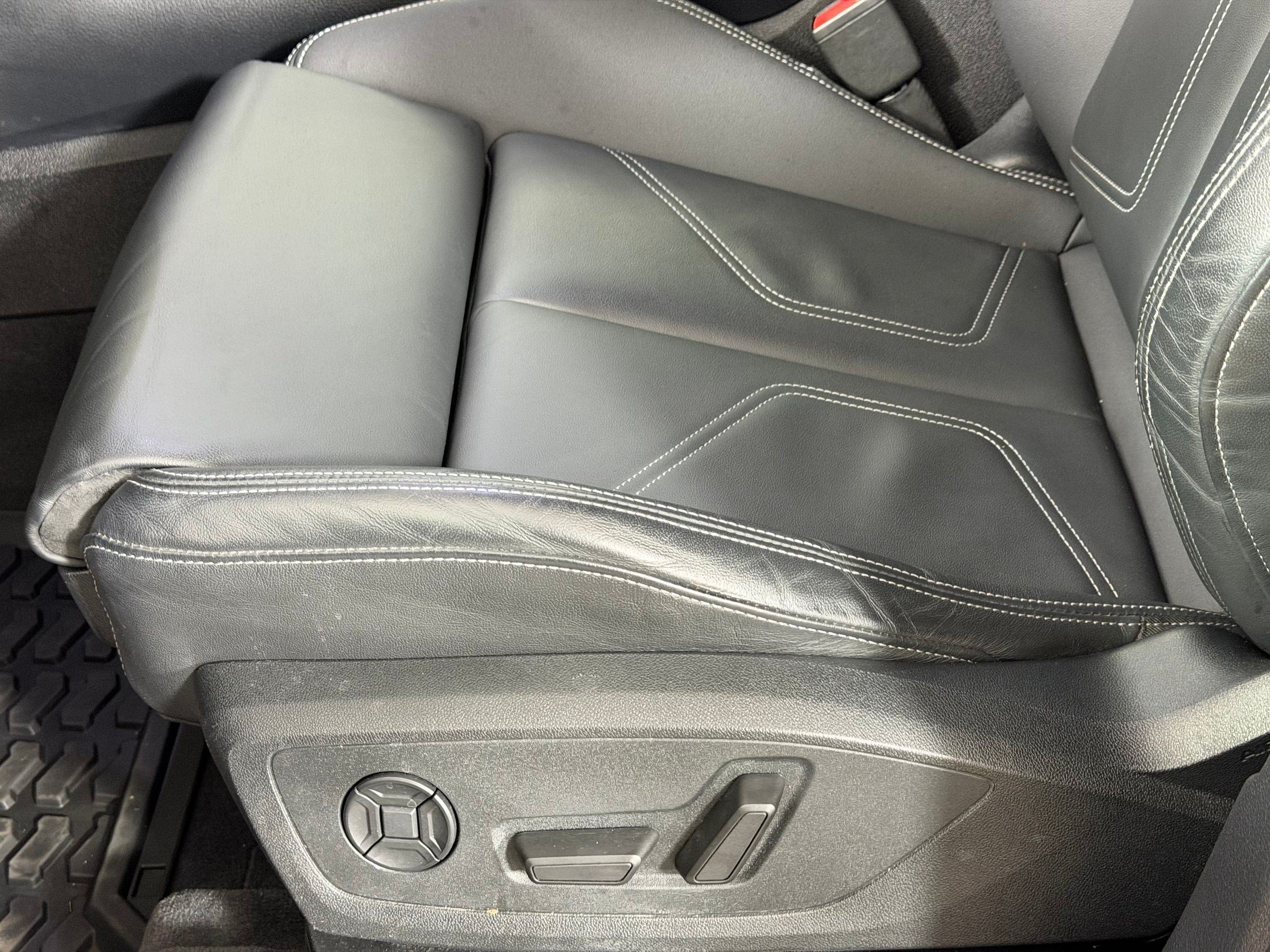 Certified 2023 Audi Q3 2.0T Premium w/ Black Optic Sport Package AWD/4WD image 15