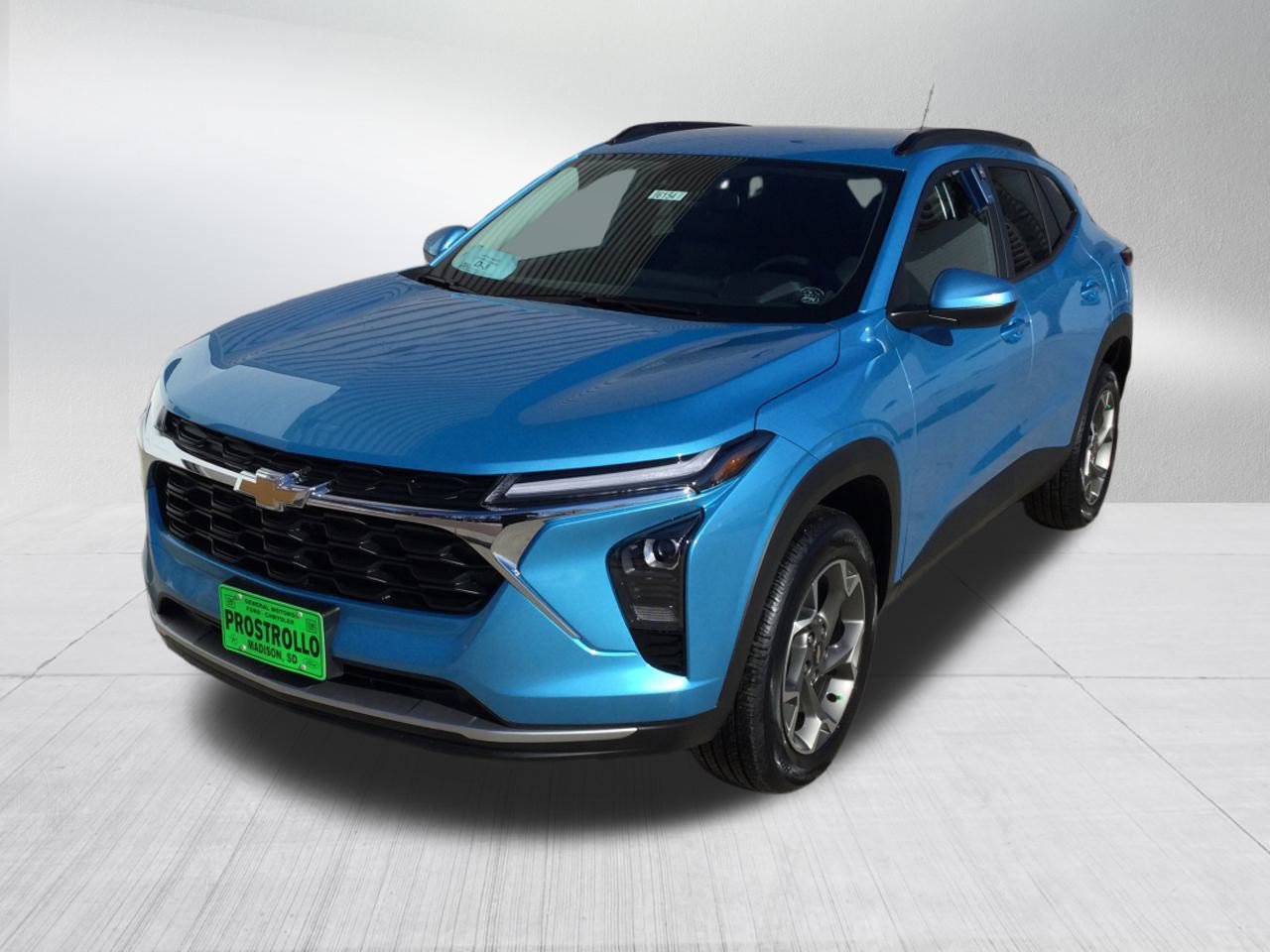New 2026 Chevrolet Trax LT w/ Driver Confidence Package image 2