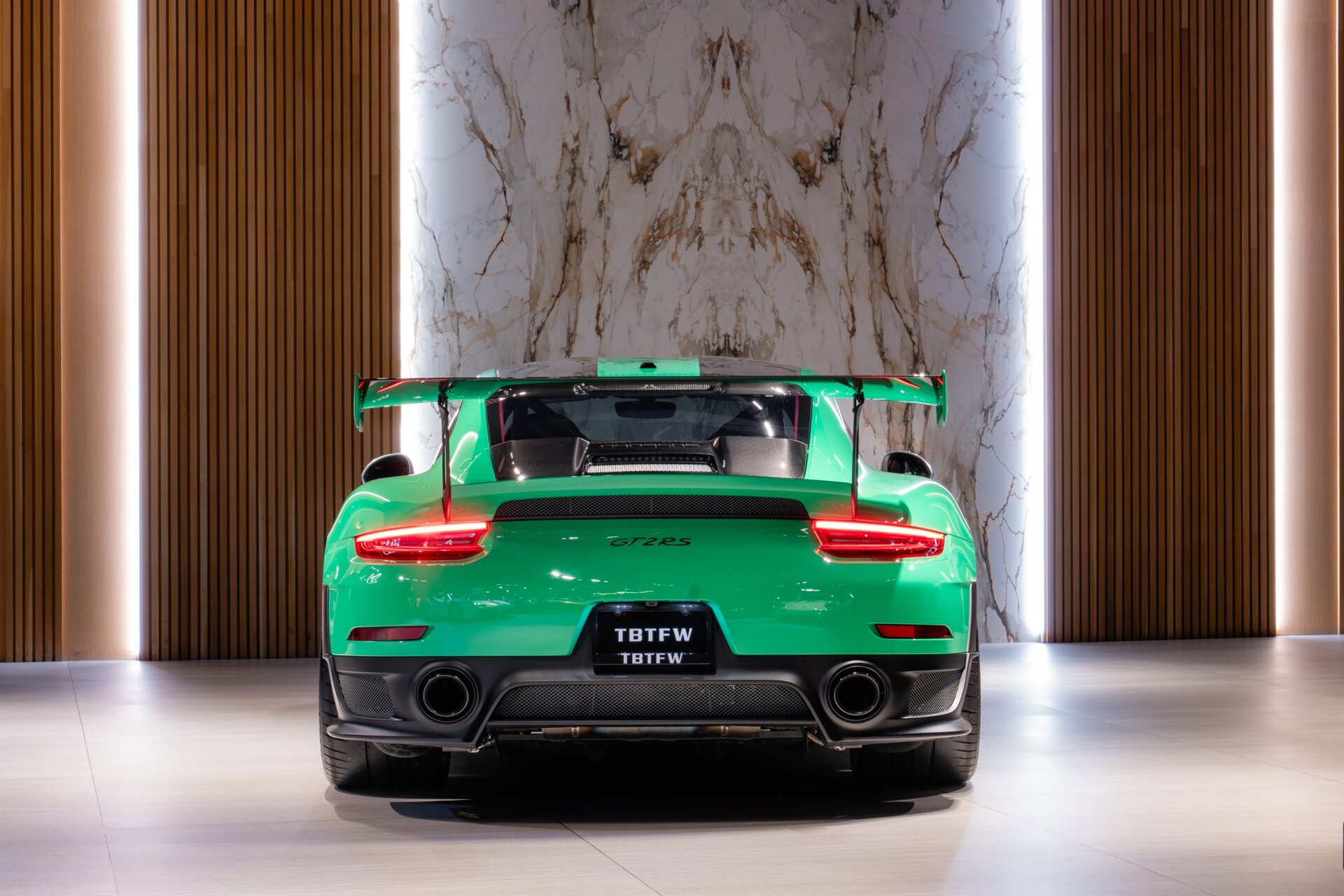 Used 2018 Porsche 911 GT2 RS RWD image 5
