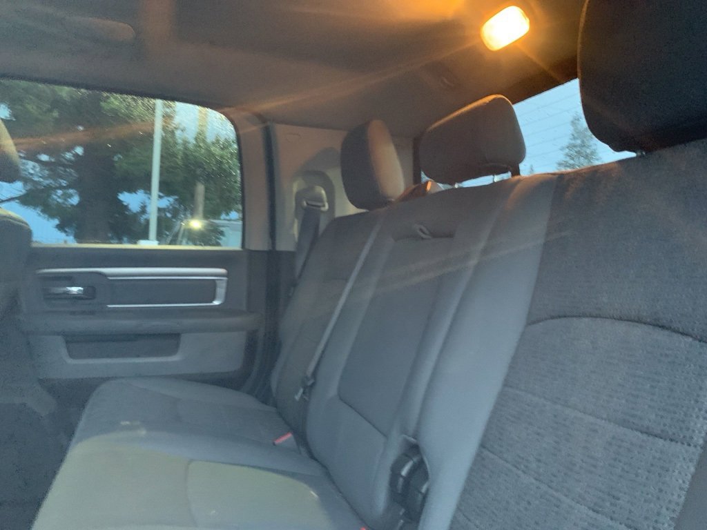 Used 2017 RAM 3500 Big Horn w/ Sport Appearance Group image 9