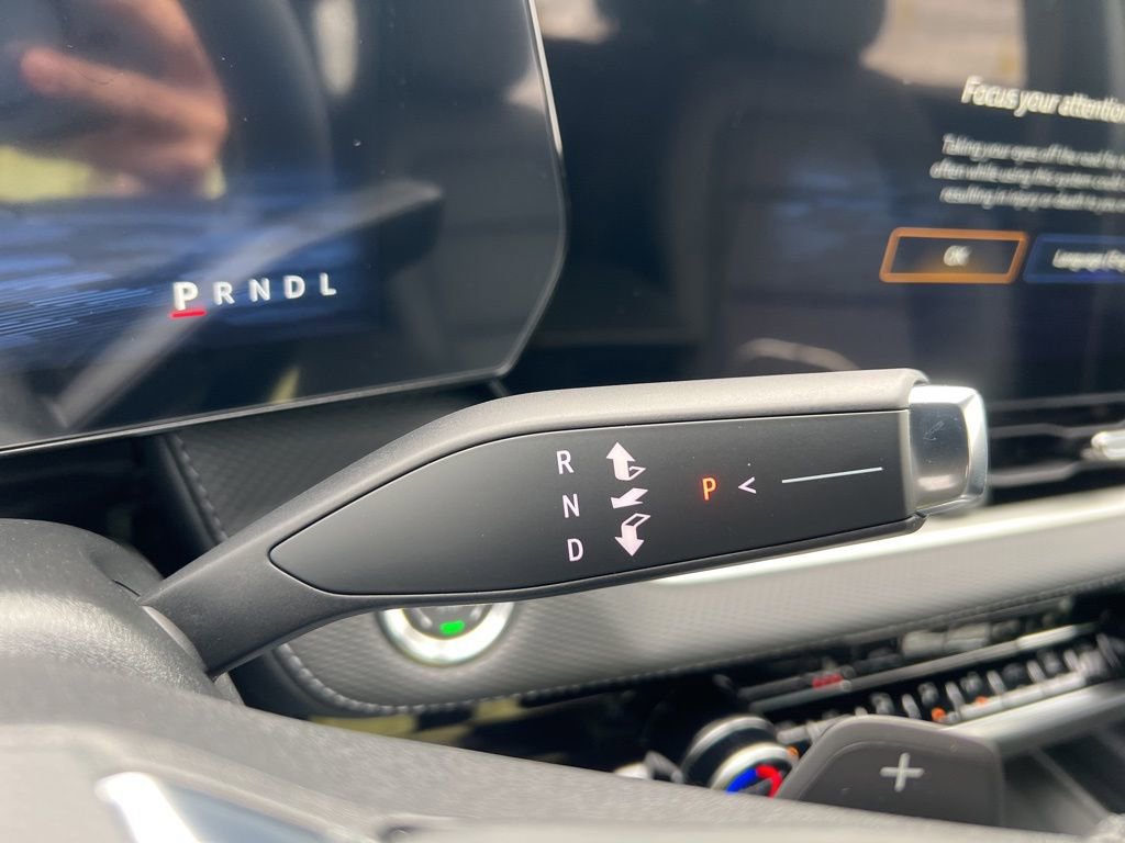 New 2026 Chevrolet Equinox LT w/ Convenience Package II image 13