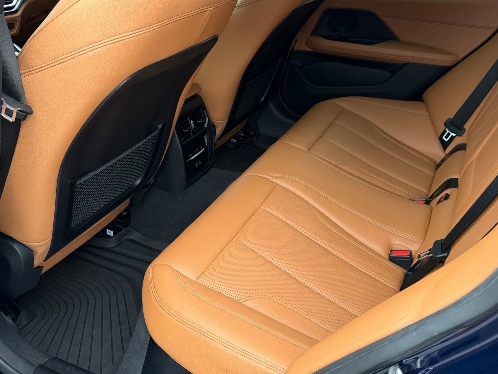 Used 2023 BMW i4 eDrive35 w/ Premium Package RWD image 39