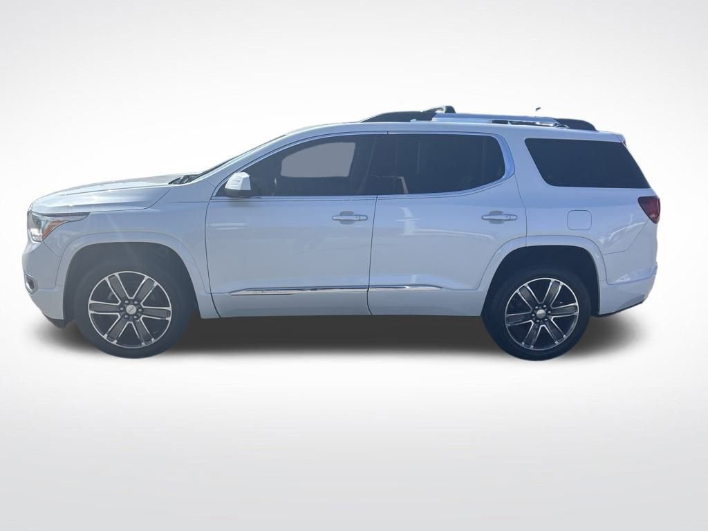 Used 2017 GMC Acadia Denali w/ Technology Package video 2