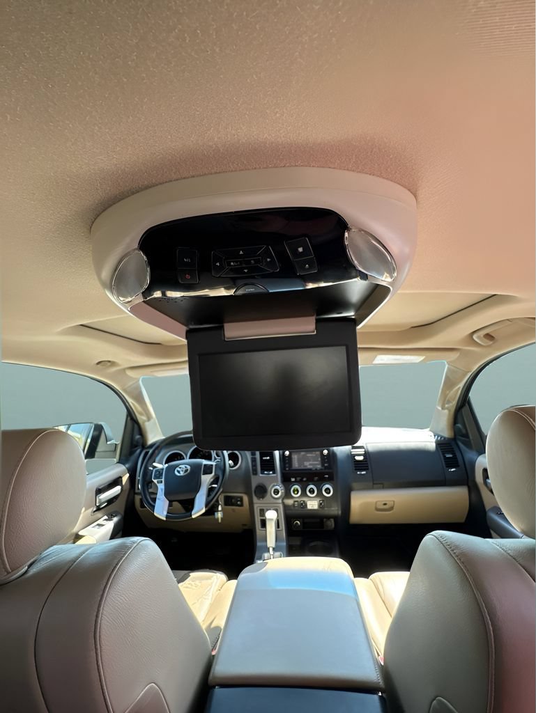 Used 2015 Toyota Sequoia Limited RWD image 27
