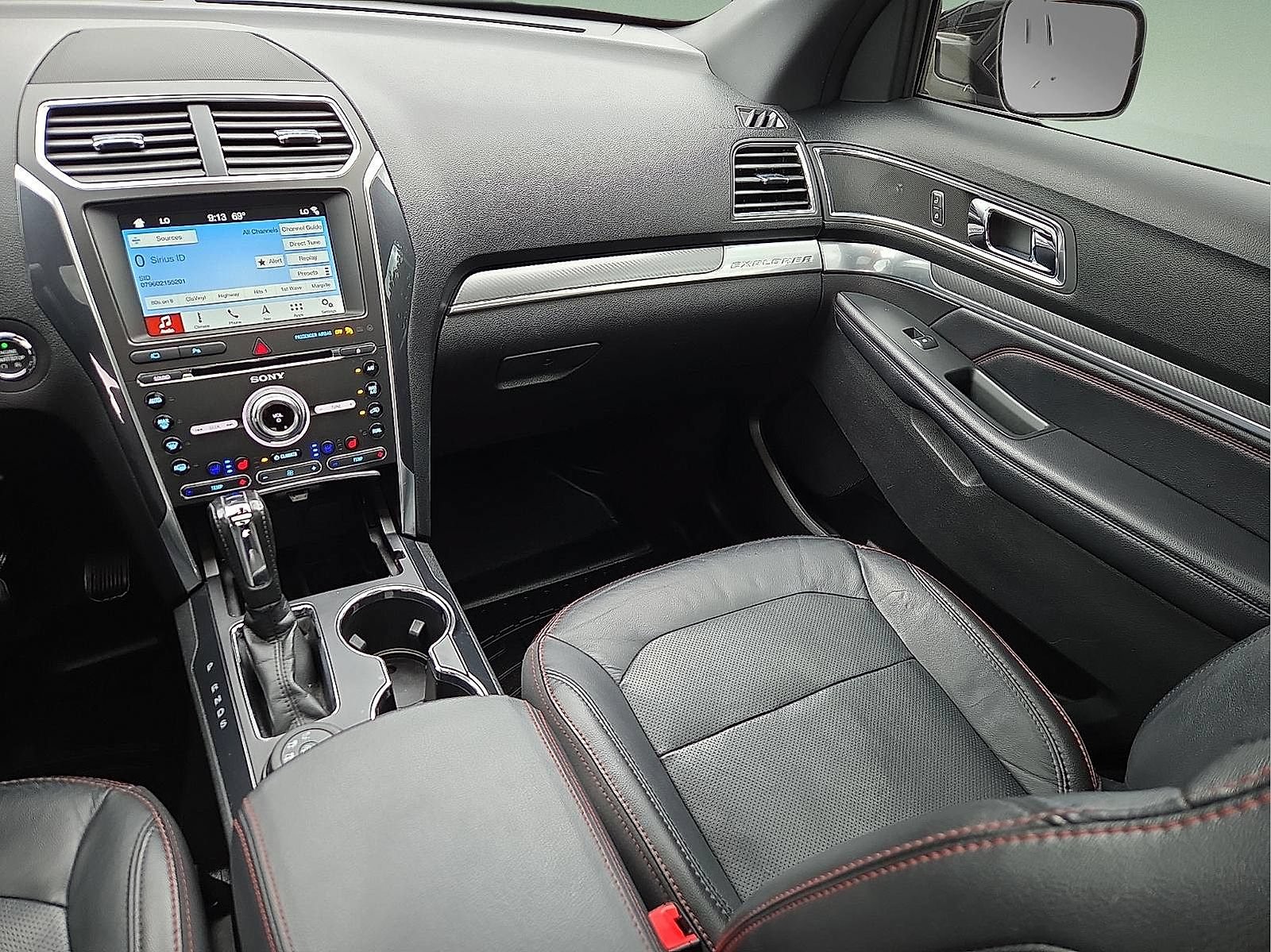 Used 2018 Ford Explorer Sport w/ Equipment Group 401A AWD/4WD image 13