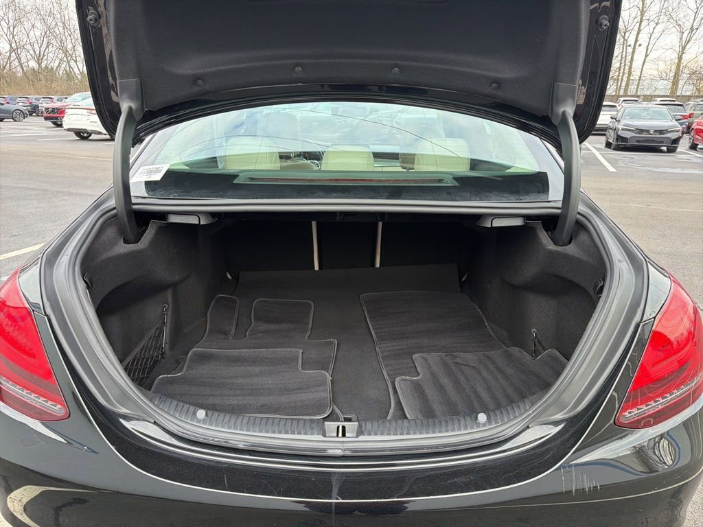 Used 2021 Mercedes-Benz C 300 Sedan image 21