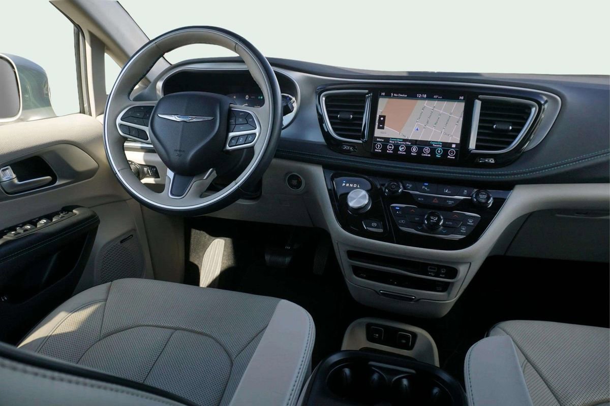 Used 2018 Chrysler Pacifica Limited w/ Advanced Safetytec Group image 25