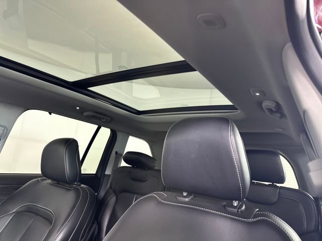 Used 2023 Jeep Grand Cherokee 4WD 4xe w/ Luxury Tech Group II image 12