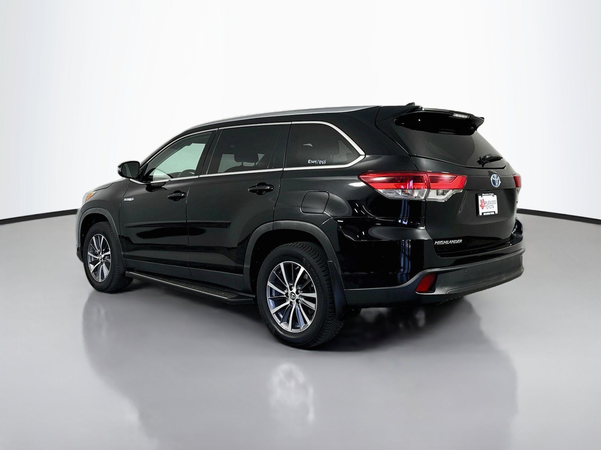Certified 2019 Toyota Highlander XLE AWD/4WD image 5