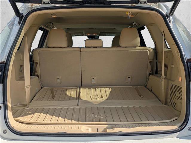 Used 2019 Toyota Highlander XLE AWD/4WD image 6