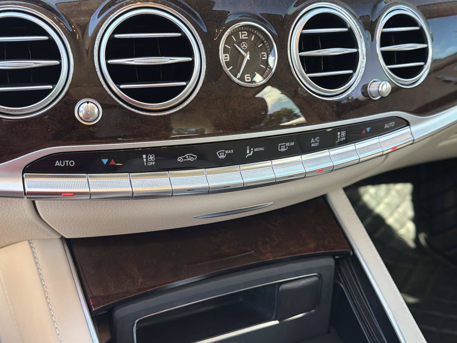 Used 2020 Mercedes-Benz S 560 Sedan image 23