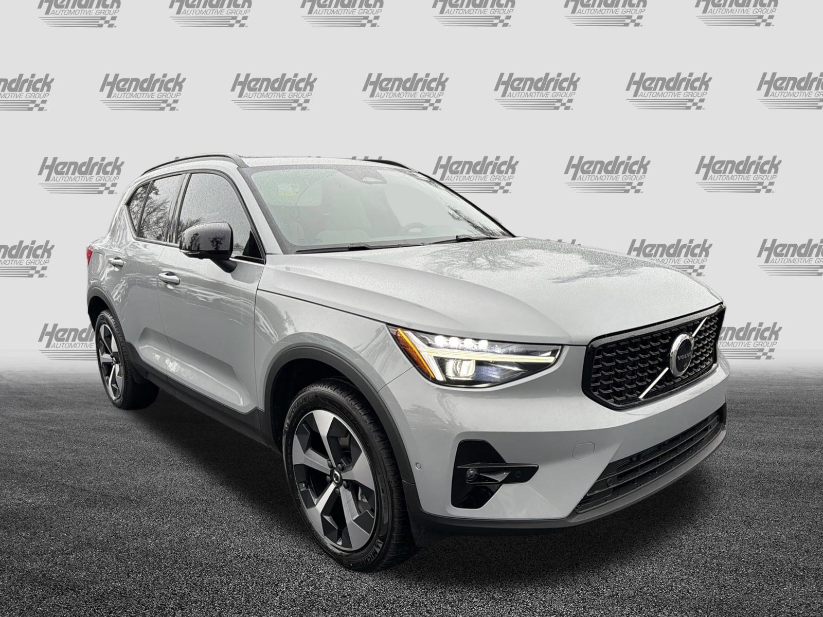 New 2026 Volvo XC40 B4 Plus w/ Protection Package Premier image 2