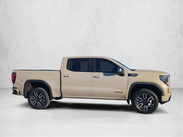 Used 2022 GMC Sierra 1500 AT4 image 4