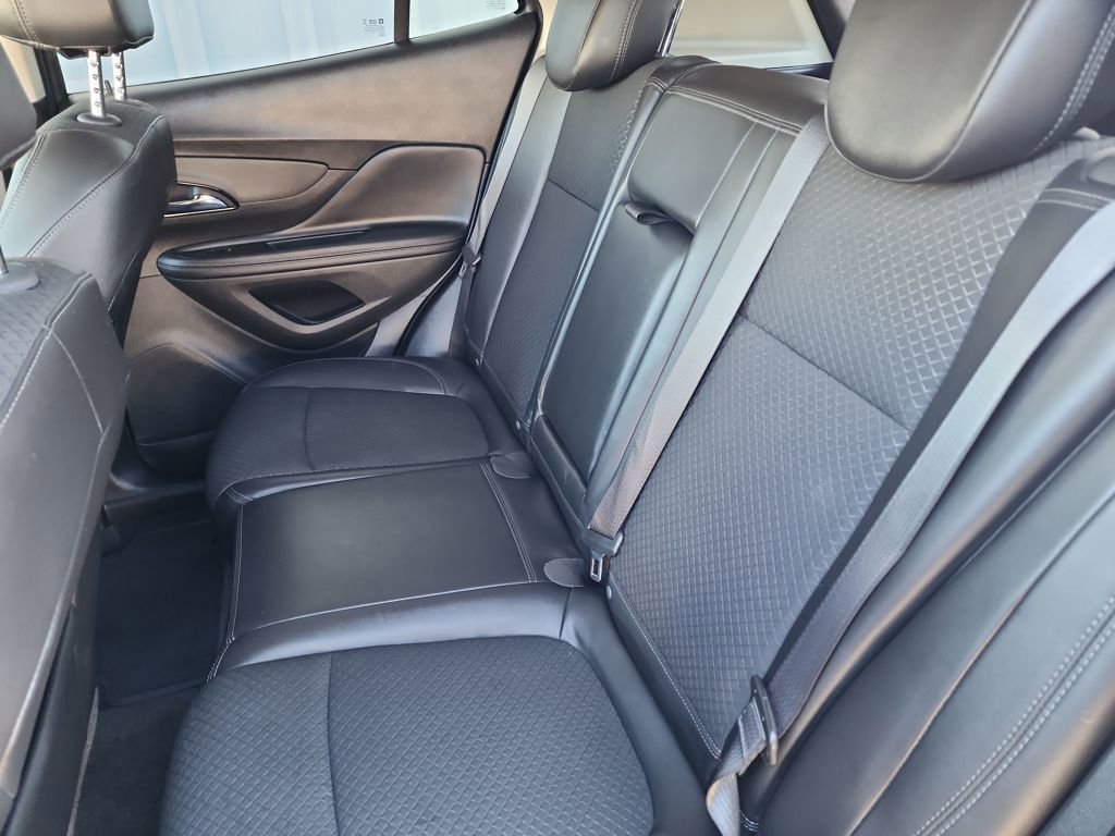 Used 2022 Buick Encore Preferred w/ Safety Package image 37