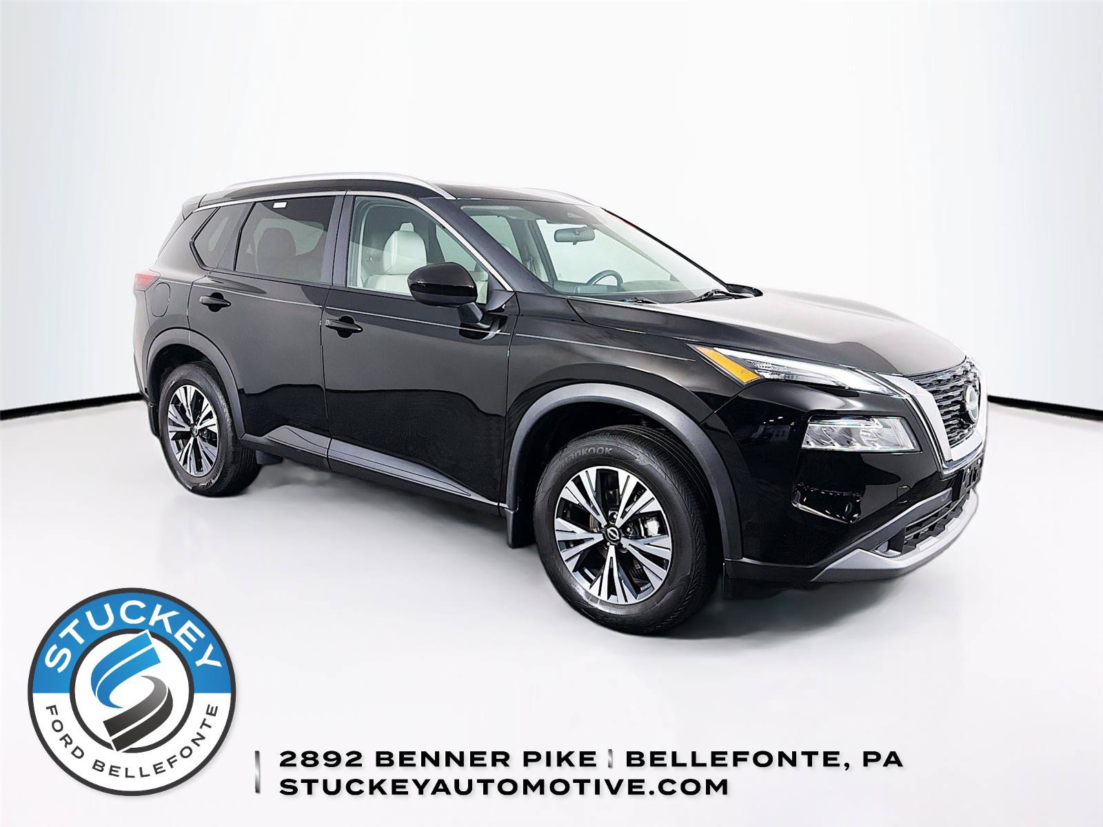 Used 2023 Nissan Rogue SV w/ SV Premium B Package AWD/4WD image 1
