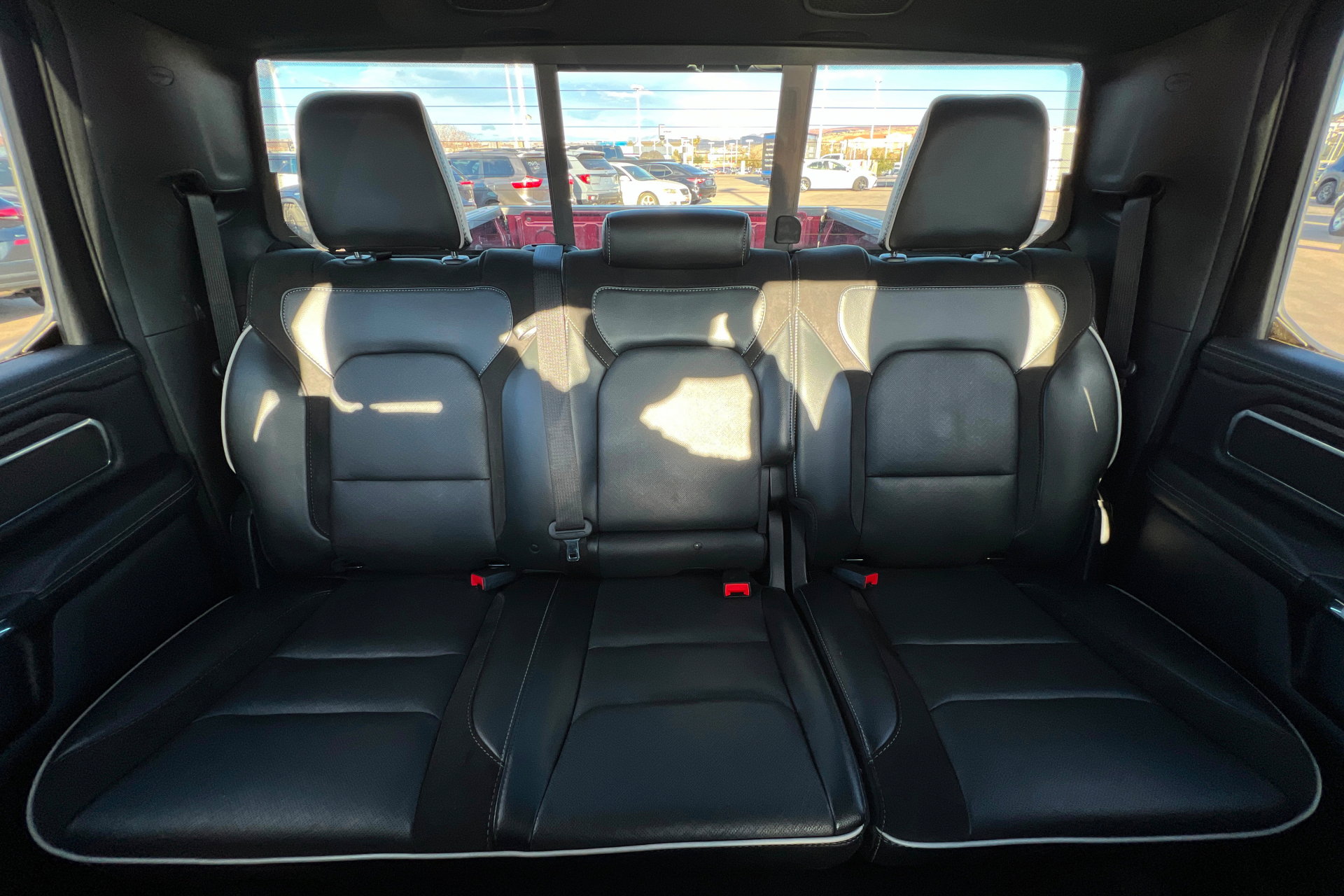 Used 2025 RAM 1500 Laramie image 24