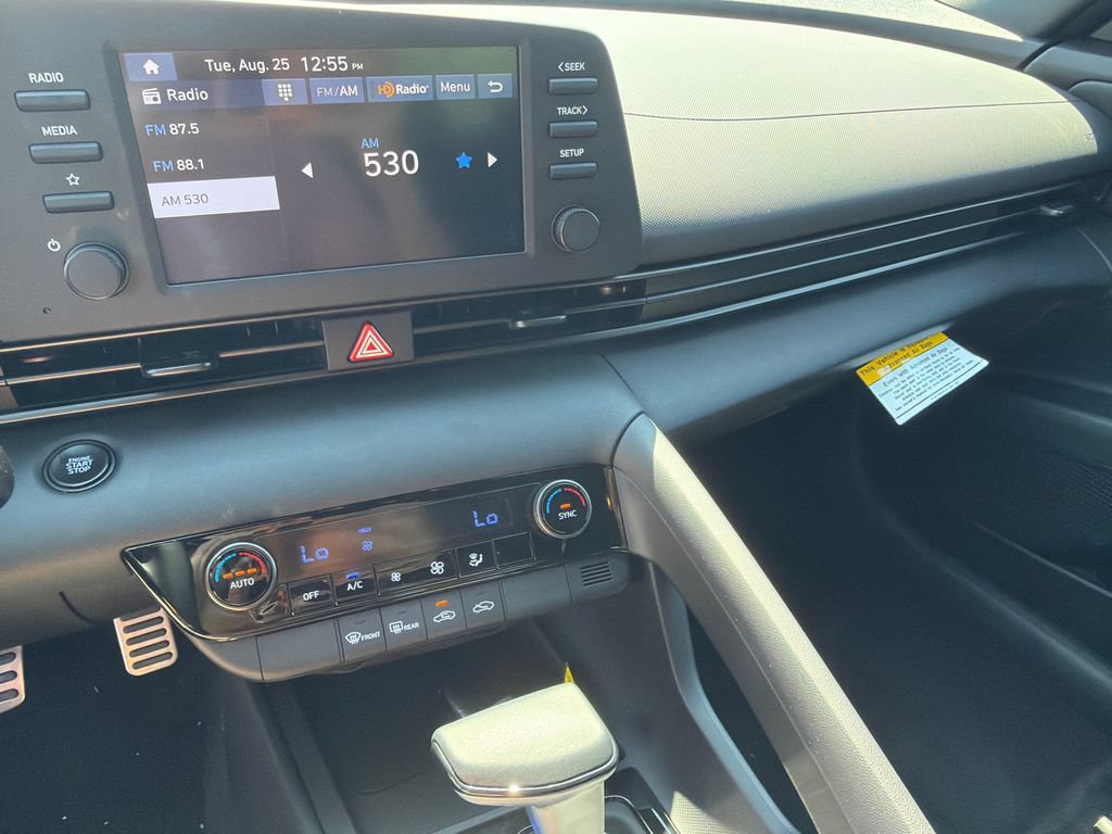 Certified 2025 Hyundai Elantra Sport FWD image 27