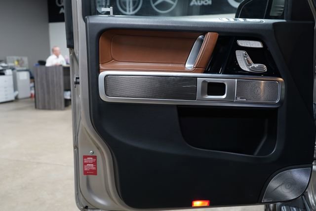 Used 2021 Mercedes-Benz G 550 w/ G Manufaktur Interior Package image 9