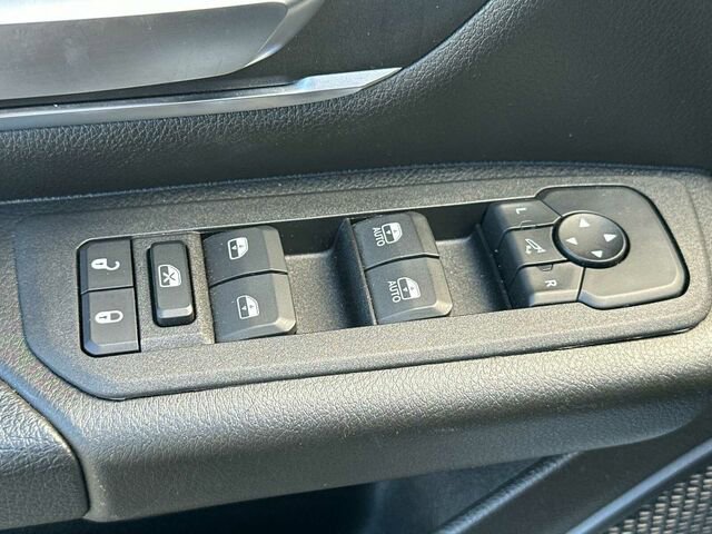 Used 2025 RAM 1500 Big Horn AWD/4WD image 13