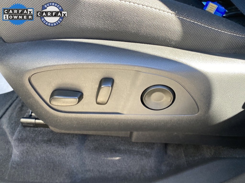 Used 2025 Chevrolet Traverse LT image 28