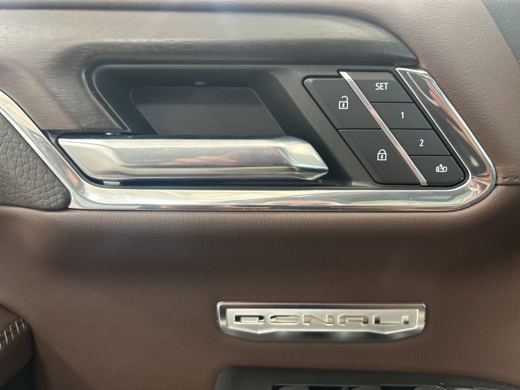 Used 2024 GMC Sierra 1500 Denali w/ Technology Package image 14