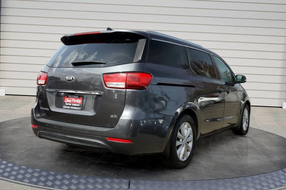 Used 2015 Kia Sedona EX FWD image 7