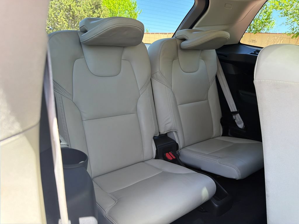 Used 2023 Volvo XC90 T8 Ultimate w/ Lounge Package AWD/4WD image 35