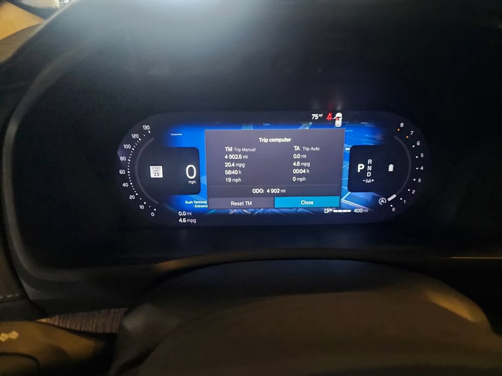 Certified 2024 Volvo XC90 B6 Ultimate w/ Protection Package Premier AWD/4WD image 16
