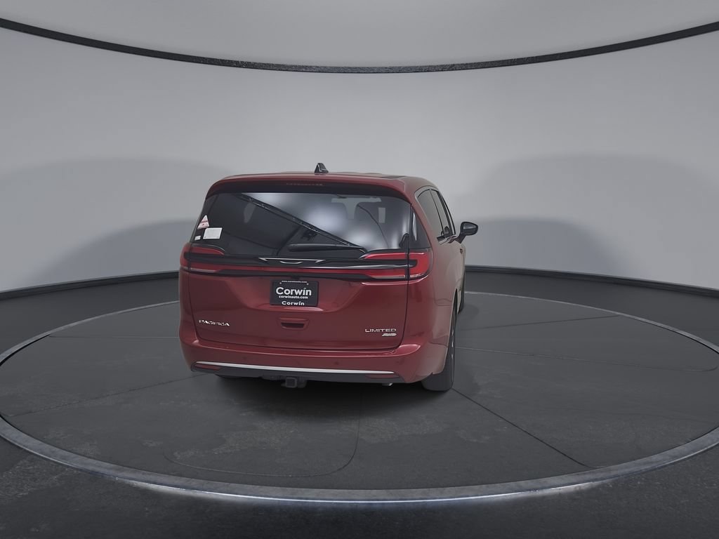 New 2027 Chrysler Pacifica Limited AWD/4WD image 13