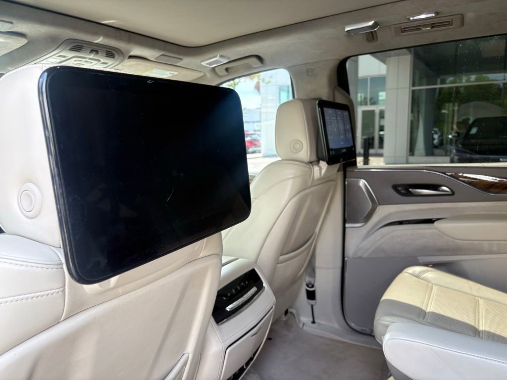Used 2021 Cadillac Escalade Premium Luxury Platinum image 13