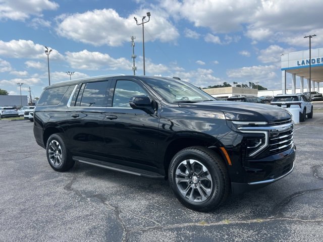 New 2025 Chevrolet Suburban LT w/ Comfort Package