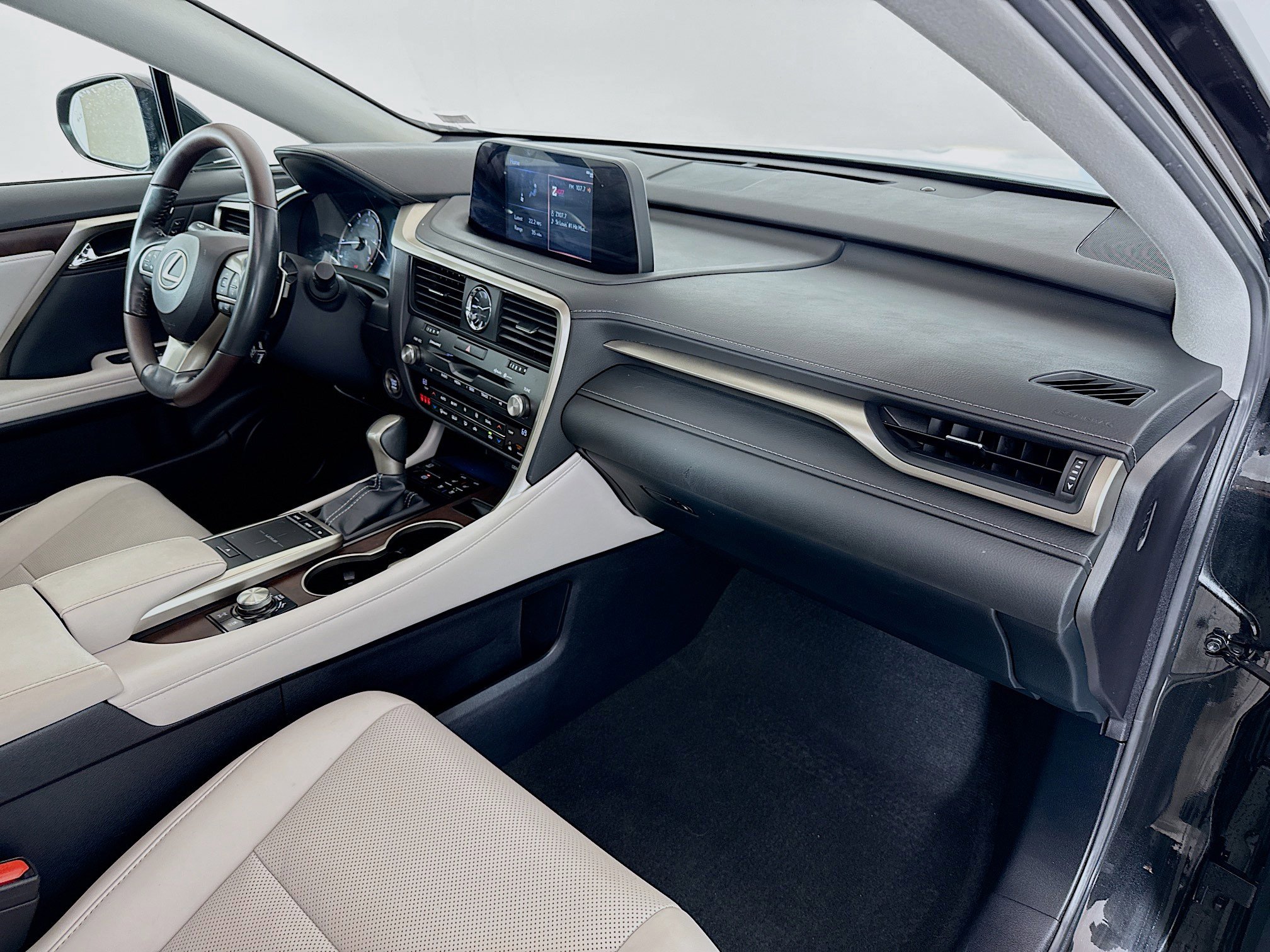 Used 2020 Lexus RX 350 AWD w/ Premium Package image 27