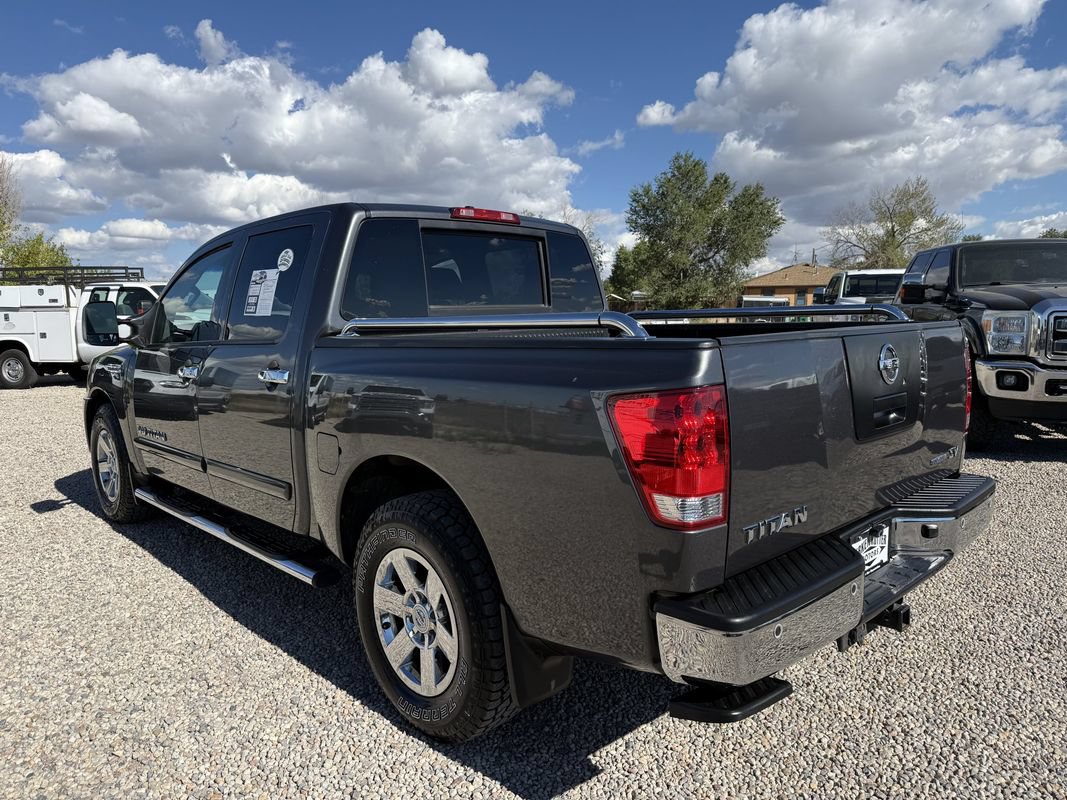 Used 2012 Nissan Titan SV w/ SV Value Truck Pkg RWD image 7
