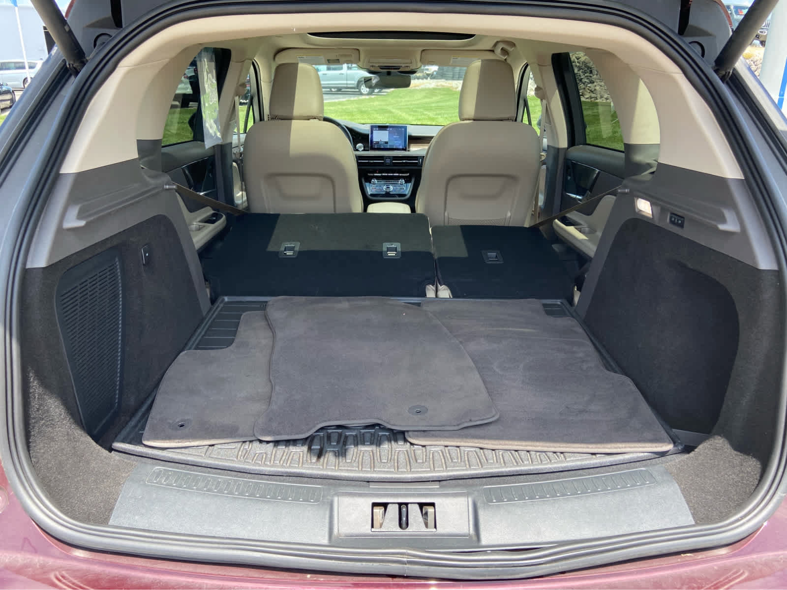 Used 2021 Lincoln Corsair Reserve w/ Equipment Group 201A AWD/4WD image 10