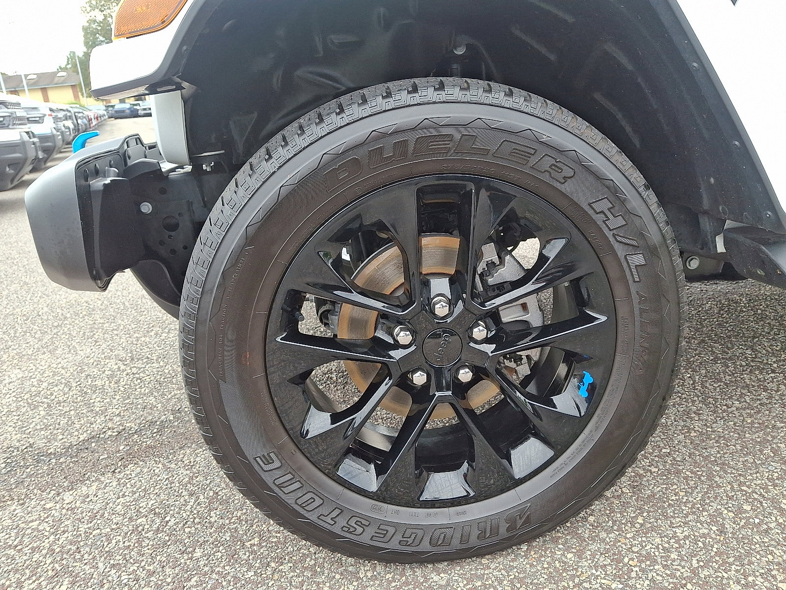 Used 2023 Jeep Wrangler Sahara w/ Cold Weather Group image 28