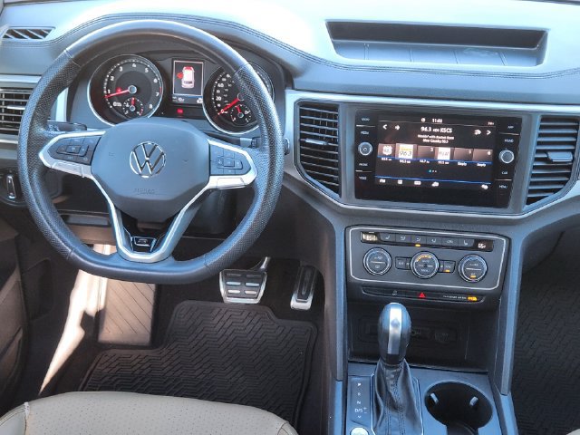 Used 2020 Volkswagen Atlas Cross Sport SE w/ Panoramic Sunroof Package FWD image 28