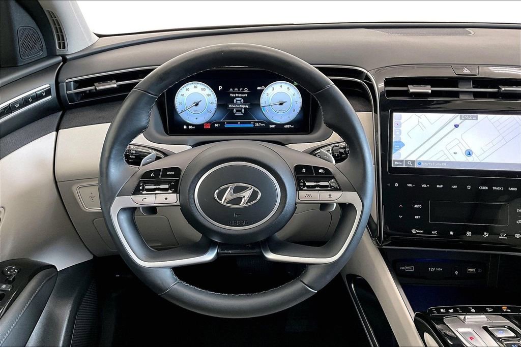Certified 2024 Hyundai Tucson Limited AWD/4WD image 5