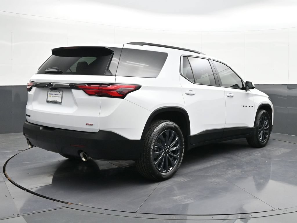 Used 2022 Chevrolet Traverse RS FWD image 5