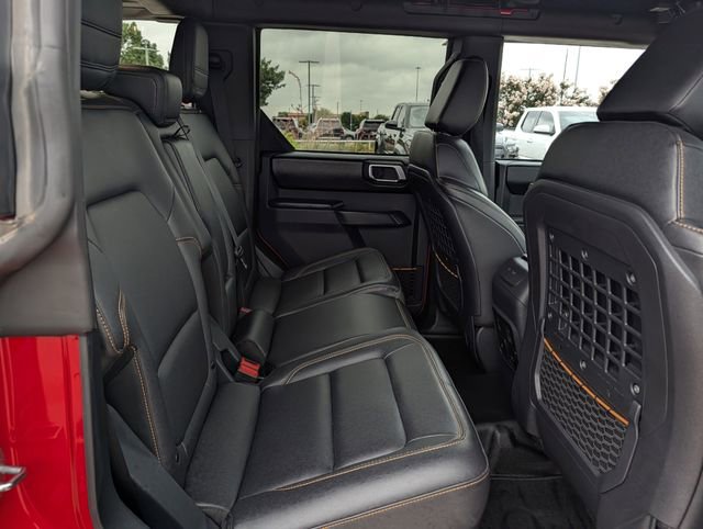 Used 2024 Ford Bronco Badlands w/ Sasquatch Package AWD/4WD image 33