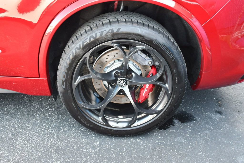 Used 2018 Alfa Romeo Stelvio Quadrifoglio w/ Driver Assist Dynamic Package image 68