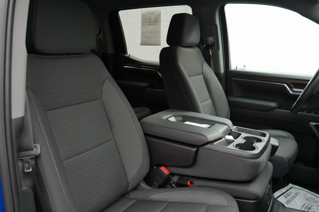 Used 2022 Chevrolet Silverado 1500 LT w/ Z71 Off-Road Package image 21