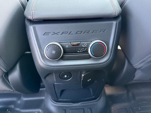 Used 2025 Ford Explorer Active w/ Active Comfort Package AWD/4WD image 24
