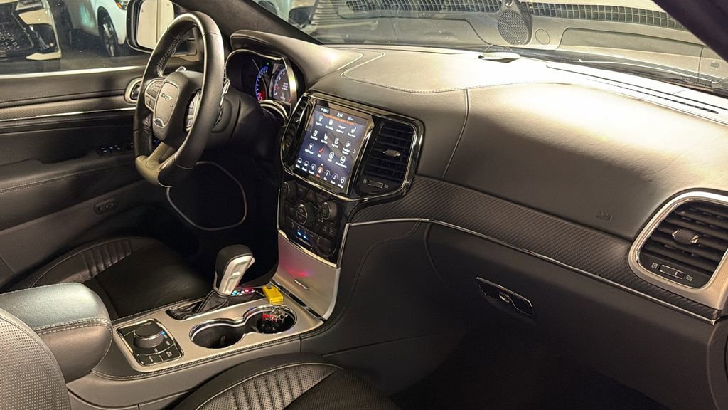 Used 2021 Jeep Grand Cherokee SRT image 10