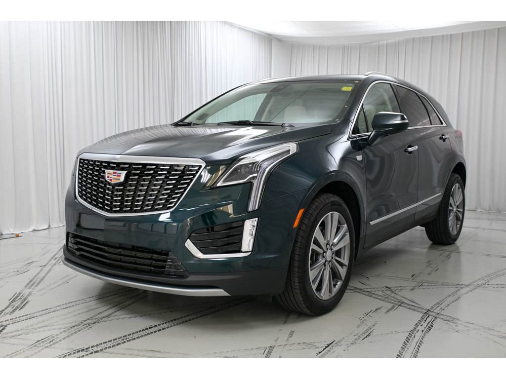 Certified 2025 Cadillac XT5 Premium Luxury image 4