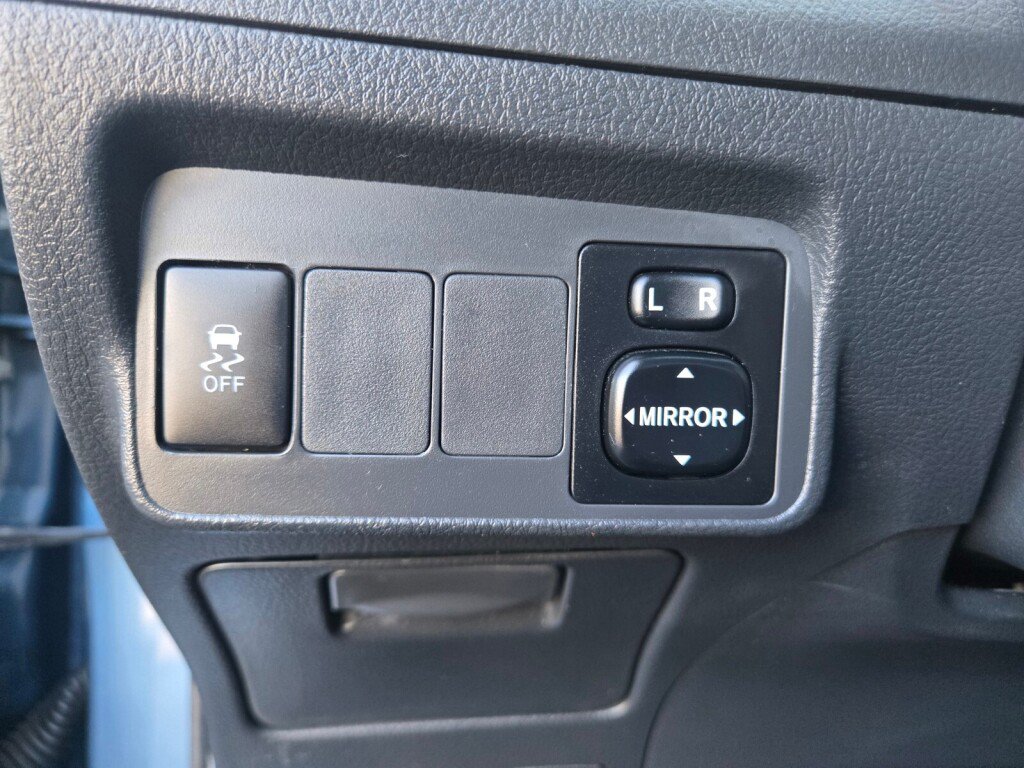 Used 2013 Toyota Corolla S FWD image 19