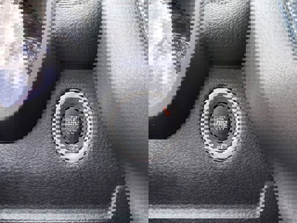 Used 2024 RAM 1500 Laramie image 32