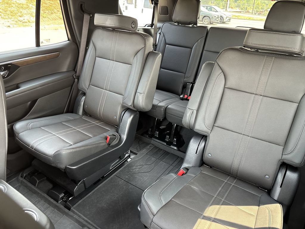 Certified 2025 Chevrolet Tahoe High Country AWD/4WD image 31
